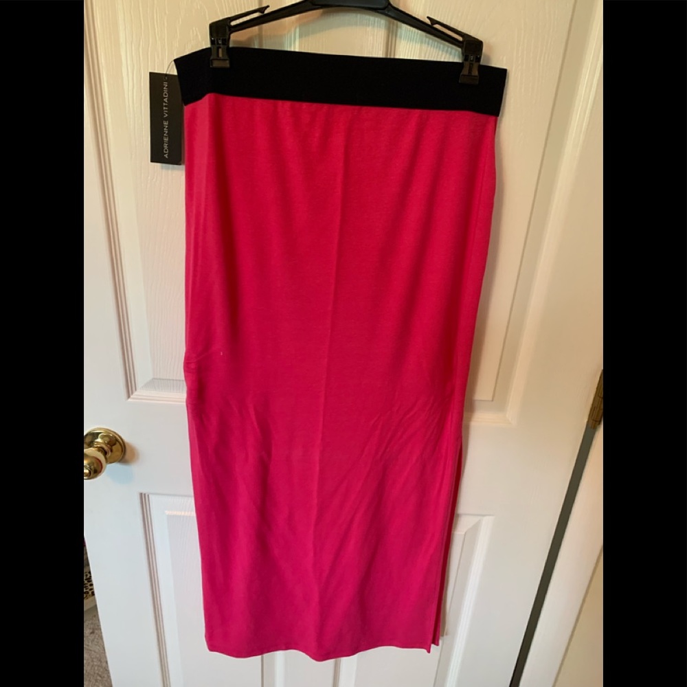 Adriannne Vittadina size m skirt NWT